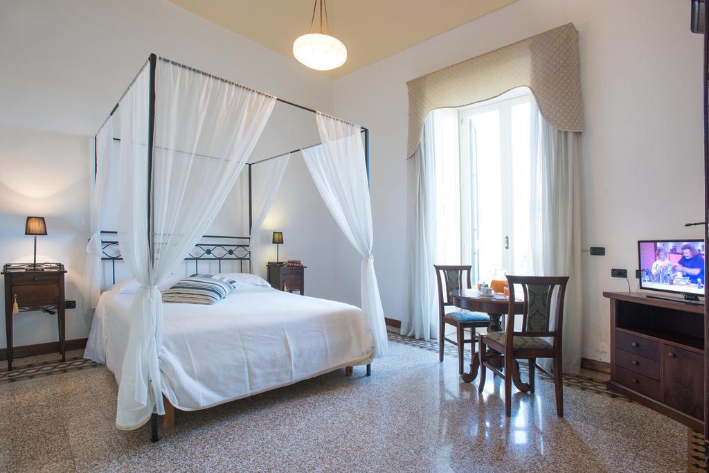 Palazzo Scarciglia - Dimora D'Epoca Minervino di Lecce Quarto foto