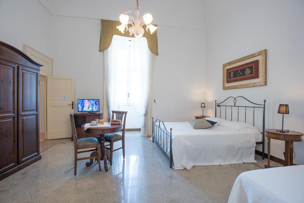 Palazzo Scarciglia - Dimora D'Epoca Minervino di Lecce Quarto foto