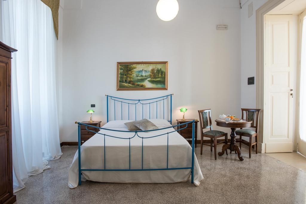 Palazzo Scarciglia - Dimora D'Epoca Minervino di Lecce Quarto foto