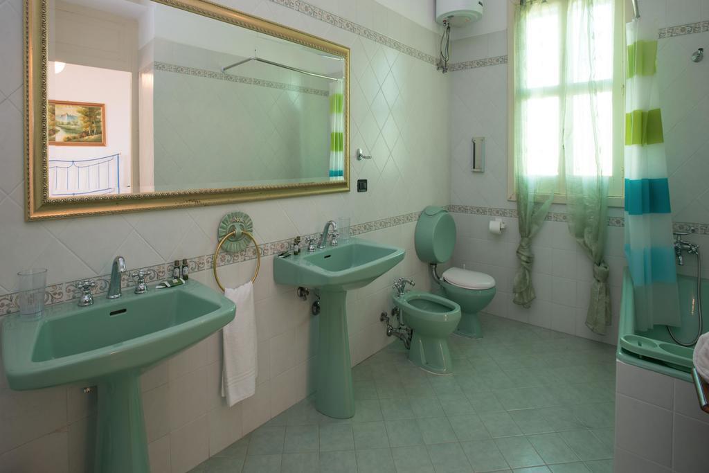 Palazzo Scarciglia - Dimora D'Epoca Minervino di Lecce Quarto foto