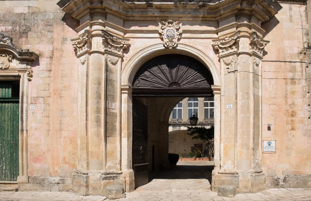 Palazzo Scarciglia - Dimora D'Epoca Minervino di Lecce Exterior foto